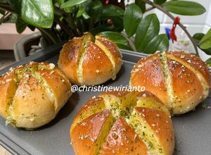 Foto resep Korean Cream Cheese Garlic Bread