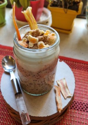 عکسی از دستور اوتمیل هویج و گردو (overnight oat)