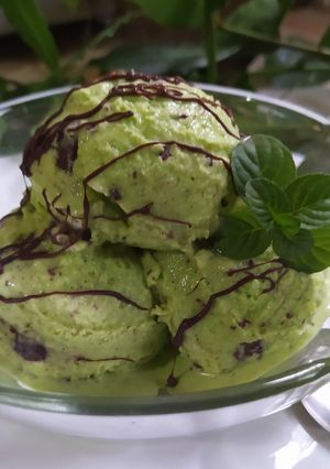 Una foto de Helado de Menta con Chocolate