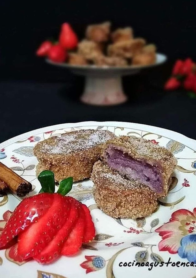 Una foto de Torrijas de vino tinto