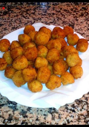 Una foto de Bolas de atún y patata