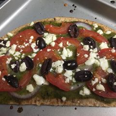 A picture of Pesto Pizza.
