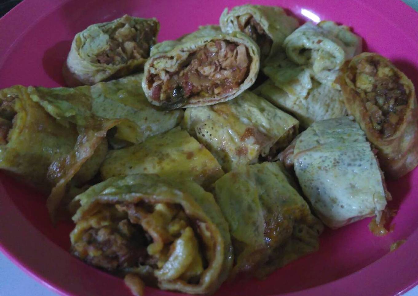 Telor isi daging sambosa