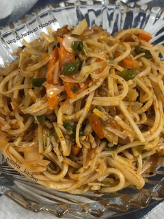 A picture of Veg Schezwan Noodles.