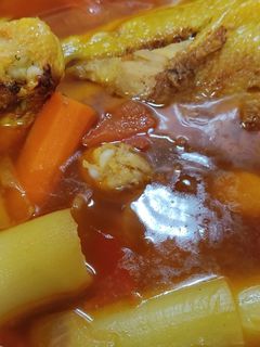 Una foto de Caldito de pollo para sopa (o lo que surja)