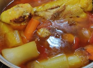 Foto principal de Caldito de pollo para sopa (o lo que surja)