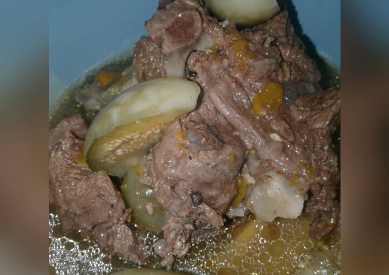 Bening kikil babi terong asam(papahak wawui ma'anyan)