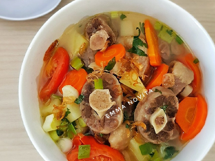 Bagaimana Menyiapkan Sop Buntut (Oxtail Soup) Anti Gagal