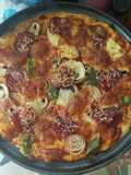 Pizza Salami dan cheese