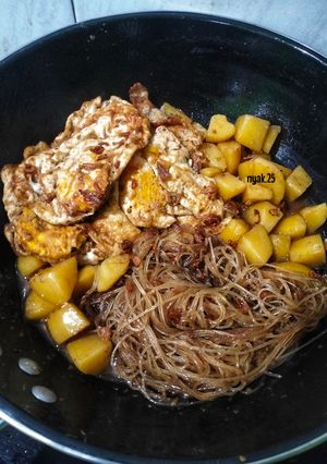 Foto resep Semur Telur Kentang Soun