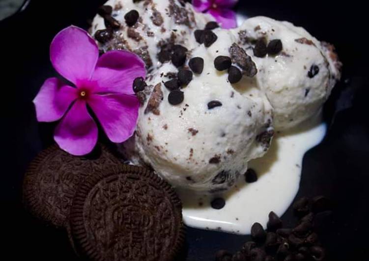 Simple Way to Prepare Super Quick Homemade Oreo Chocochip Icecream
