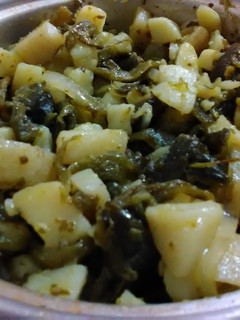 Una foto de Rajas con papas