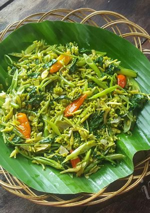 Foto resep Tumis Bunga Pepaya dan Kangkung Khas Manado