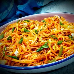 A picture of Chowmein.