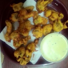 A picture of Broccoli pakora.