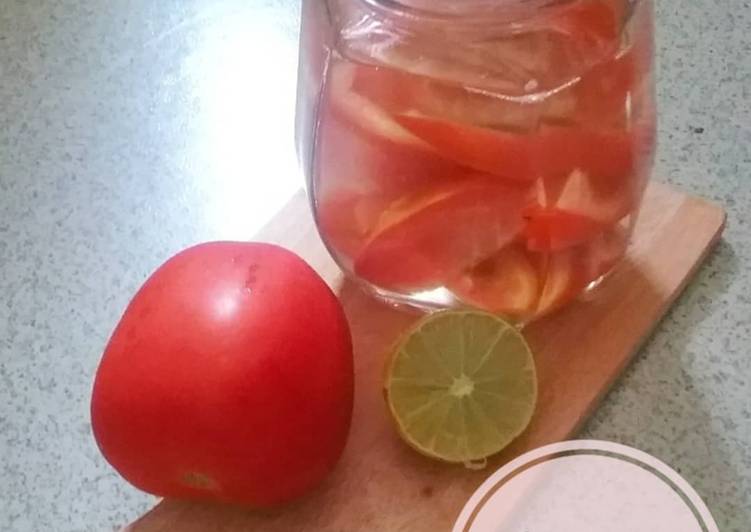 Cara Mudah Untuk Mencoba Di RumahInfused Water Tomat Jeniper