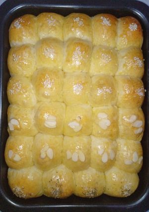 Foto resep Roti Manis 4 Rasa (no mixer)