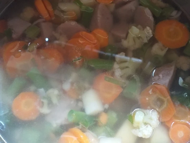 Cara Gampang Membikin Resep Sop bakso ayam simpel yang Lezat Sekali Anti Ribet, Mantap