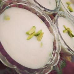 A picture of Suji phirni.