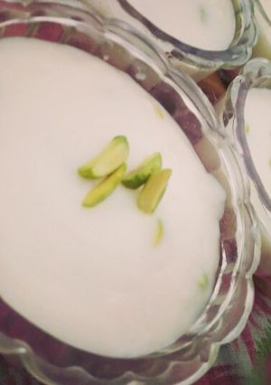 A picture of Suji phirni.