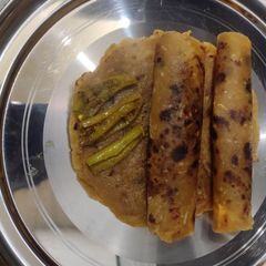 A picture of Thepla.
