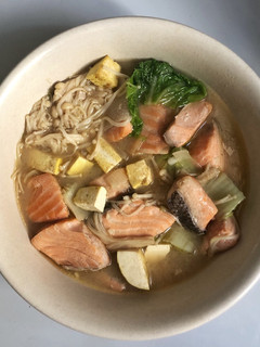 Foto resep Salmon miso soup ala sushi tei (Salmon misoshiru)