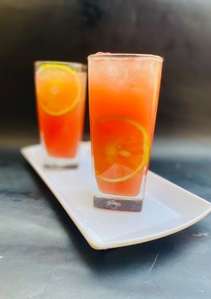 A picture of Watermelon sweetmelon and orange juice.
