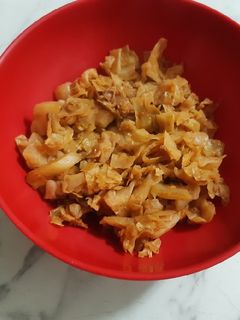 Una foto de Repollo con picadillo de chorizo