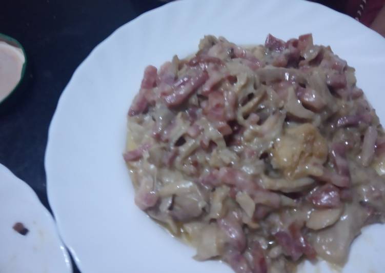 Revuelto de setas bacon y queso