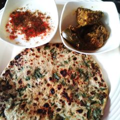 A picture of Palak paratha.