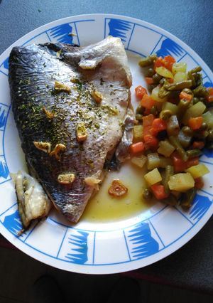 Foto principal de Dorada al horno con menestra de verduras