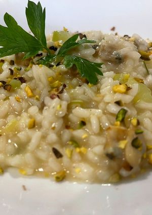 Foto di Risotto con Vongole, Zucchine e Granella di Pistacchio di Bronte