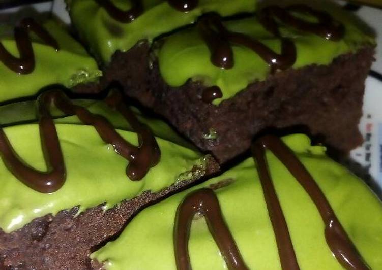 Bronis matcha grentea