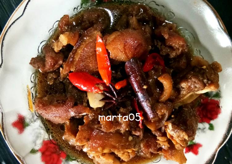 Resep Lo Tu Kha (Kaki babi kecap) yang simpel