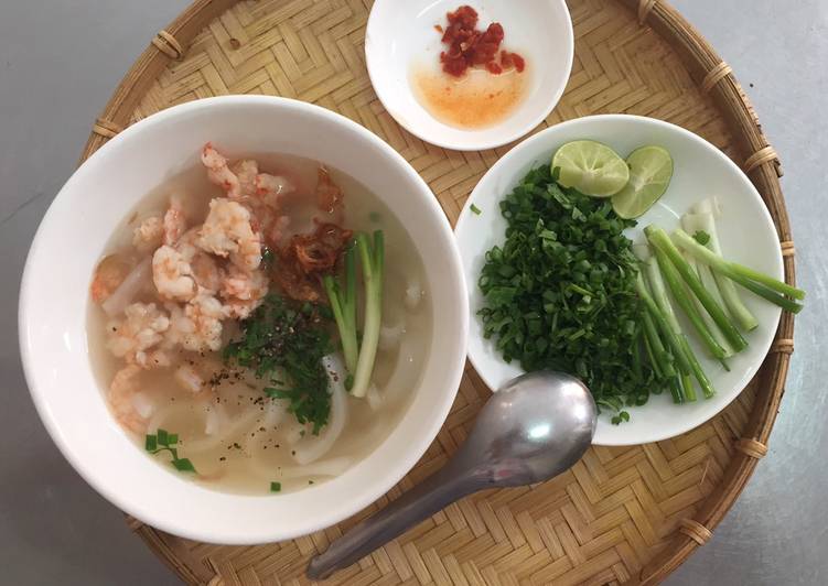 Recipe of Any-night-of-the-week Bánh canh bột xắt tôm thẻ