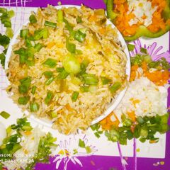 A picture of Chinese fried rice.