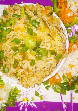 A picture of Chinese fried rice.