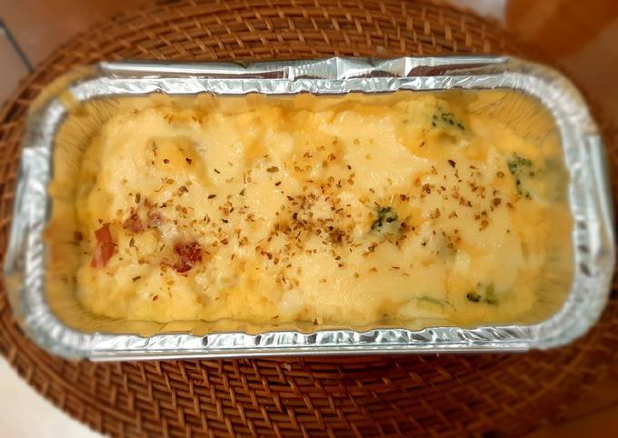 Resep 111. Cheesy baked potatoes Bechamel sauce 👍 yang Bisa Manjain Lidah