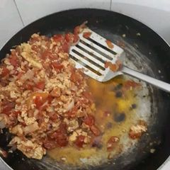 A picture of Egg sauce.