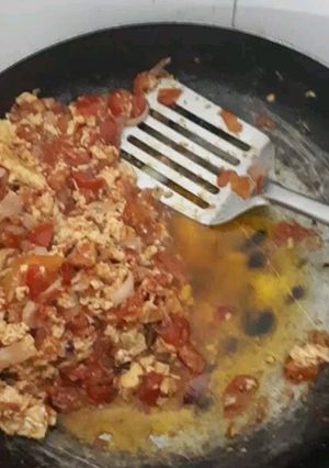 A picture of Egg sauce.