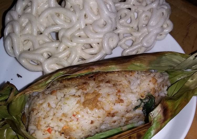 Nasi panggang (bakar) teflon tutug oncom..