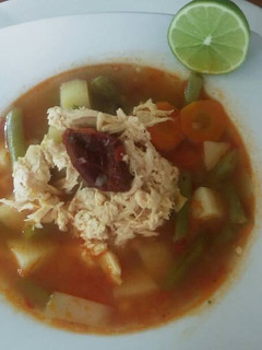 Una foto de Caldo Tlalpeño