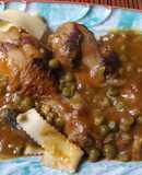 Muslitos pollo con salsa de vermú rojo