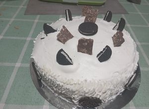 Una foto de TORTA de CUMPLEAÑOS 🎂