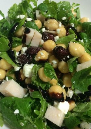 Foto principal de Ensalada con garbanzos