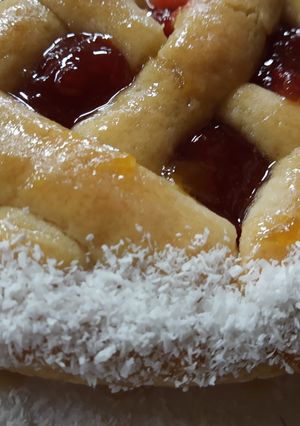 Una foto de Pasta Frola de membrillo c/ vino Mistela