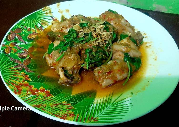 Ayam pedas kemangi