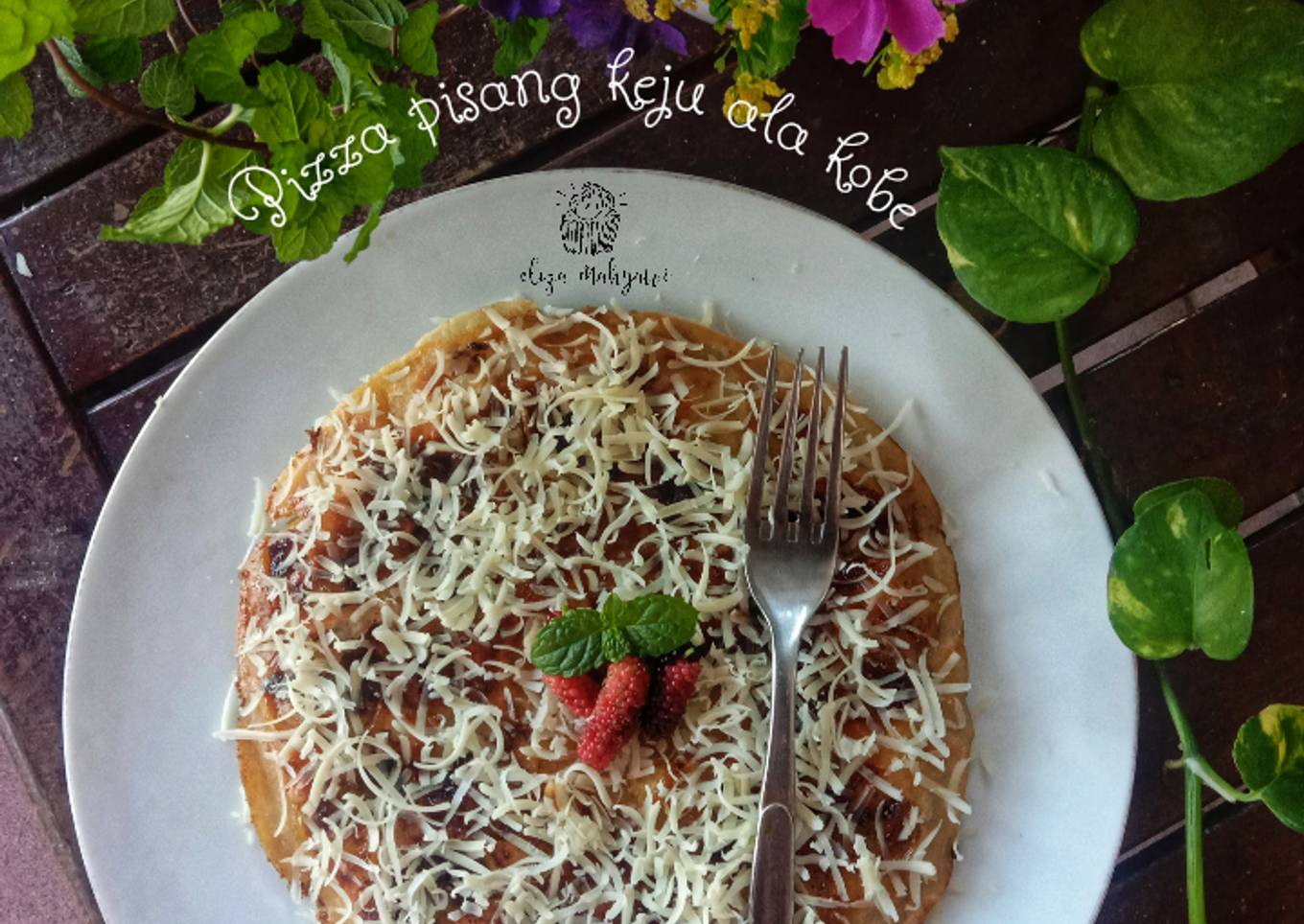 Pizza pisang keju ala kobe