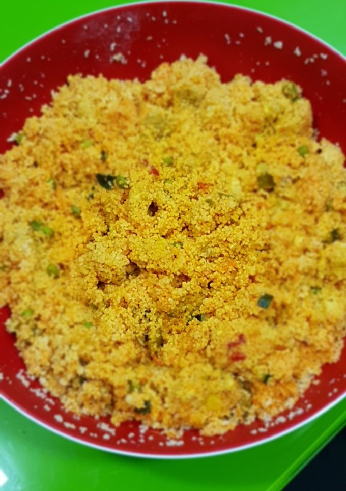 Una foto de Cous cous marroquí con salsa de pimientos
