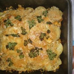 A picture of Potatoes baked with Chicken mince.